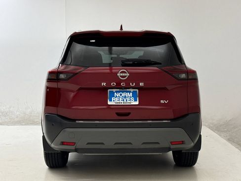 Used 2023 Nissan Rogue SV w/ SV Premium B Package FWD image 8