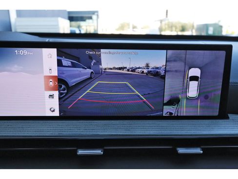 Used 2025 Genesis GV80 3.5T Prestige image 25