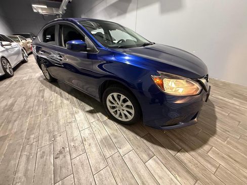 Used 2019 Nissan Sentra SV image 5