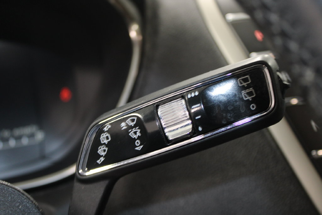 Used 2020 Lincoln Nautilus Reserve w/ Equipment Group 201A FWD image 38