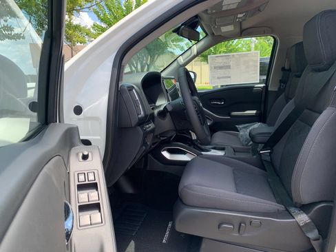 New 2026 Nissan Frontier SV w/ SV Convenience Package RWD image 18