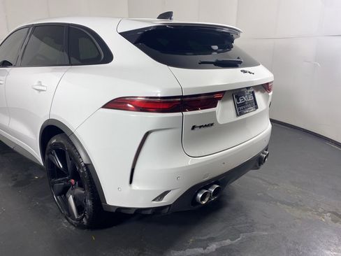 Used 2021 Jaguar F-PACE SVR image 9