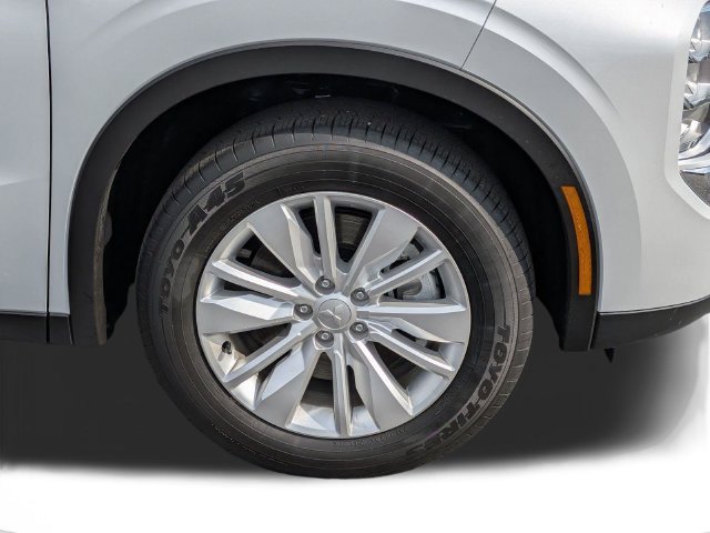 New 2026 Mitsubishi Outlander ES FWD image 10