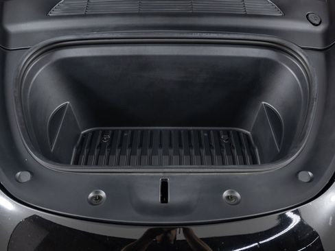 Used 2021 Tesla Model Y Performance image 40