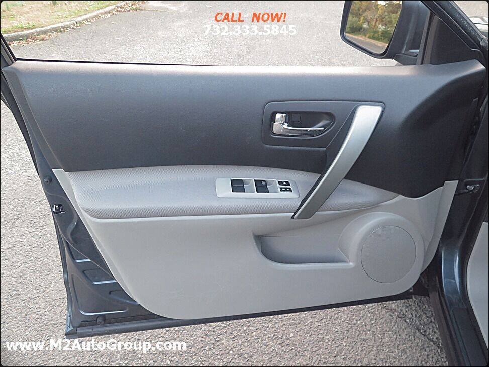 Used 2012 Nissan Rogue S AWD/4WD image 16
