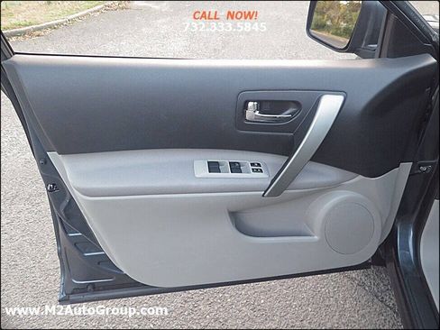 Used 2012 Nissan Rogue S AWD/4WD image 16