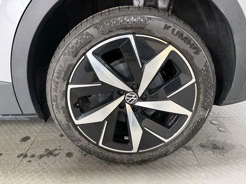 Used 2024 Volkswagen ID.4 Pro S image 7