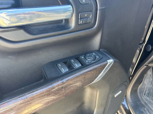 Used 2019 GMC Sierra 1500 Denali w/ Denali Ultimate Package image 11