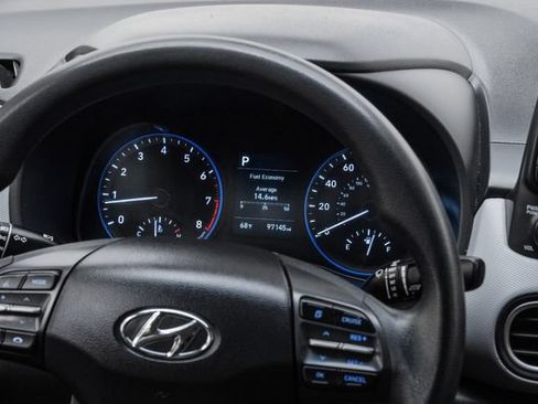 Used 2021 Hyundai Kona SE FWD image 20