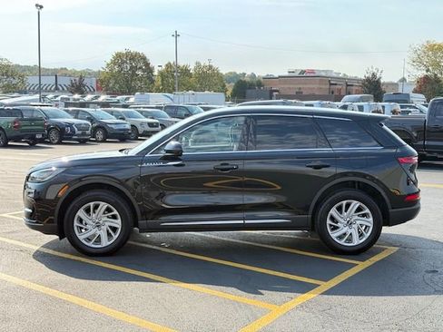 Used 2024 Lincoln Corsair AWD image 6