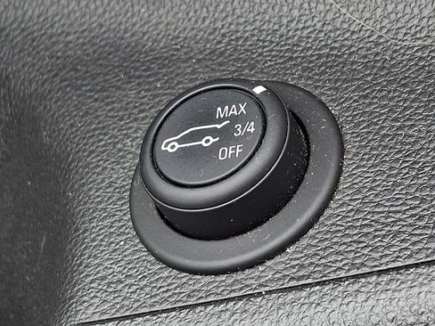Used 2020 Buick Envision Essence AWD/4WD image 27
