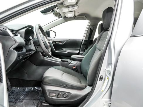 Used 2024 Toyota RAV4 XLE image 13