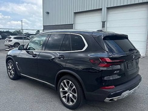 Used 2024 BMW X5 xDrive40i w/ Premium Package AWD/4WD image 7