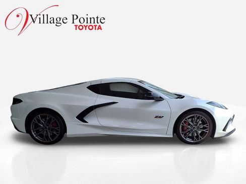 Used 2023 Chevrolet Corvette Stingray Premium Cpe w/ Z51 Performance Package RWD image 6