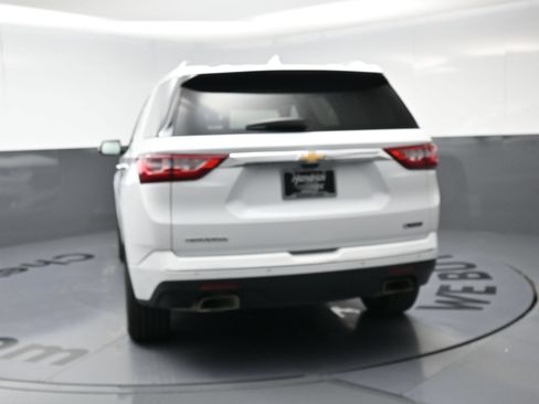 Used 2018 Chevrolet Traverse Premier FWD image 8