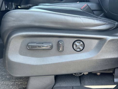 Used 2023 Honda Odyssey Touring image 25