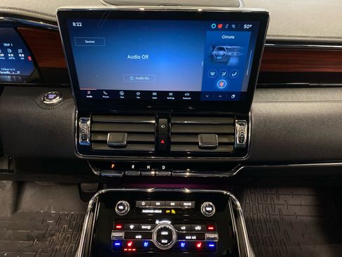 Certified 2024 Lincoln Navigator Reserve image 23