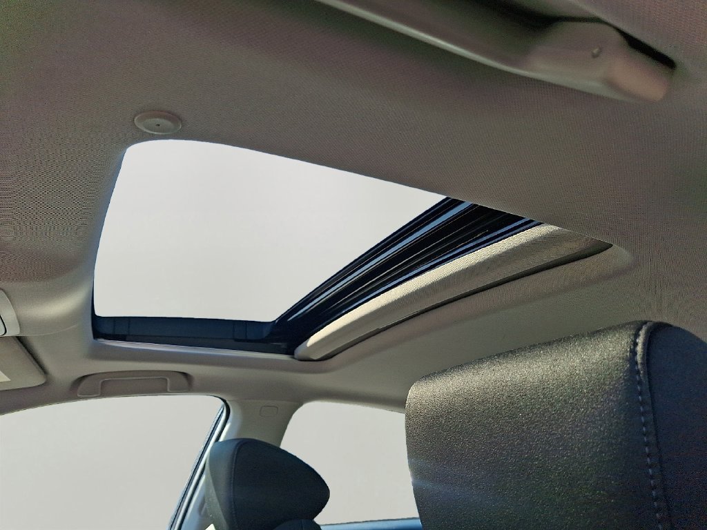 Used 2018 Honda Accord EX image 15
