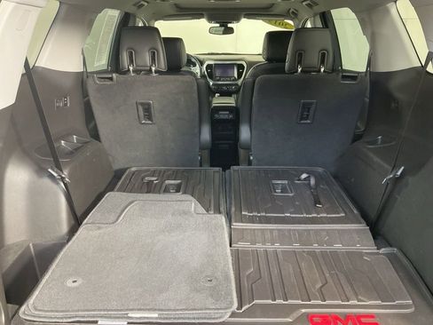 Used 2019 GMC Acadia SLT w/ Black Edition image 19