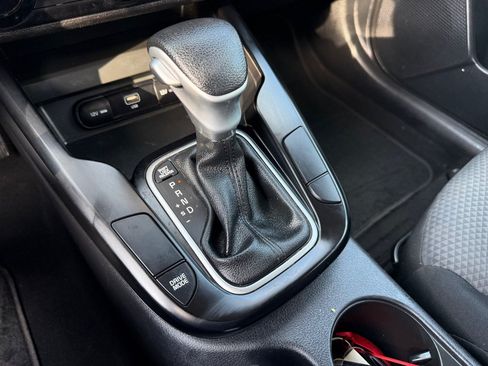 Used 2023 Kia Soul LX w/ LX Technology Package FWD image 26