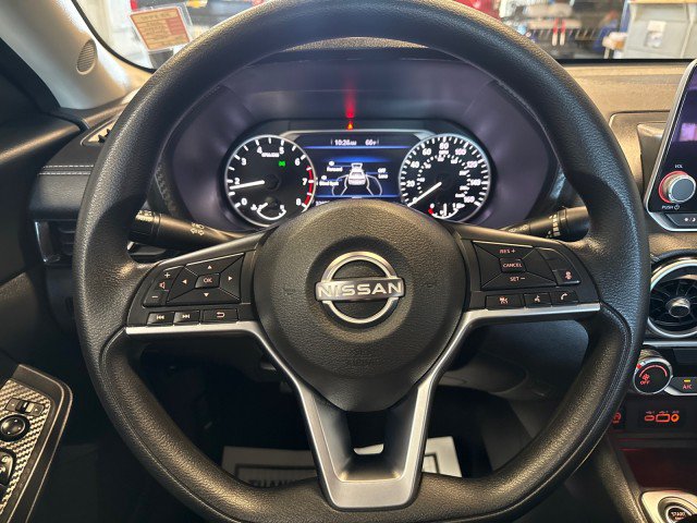 Used 2025 Nissan Sentra SV FWD image 18