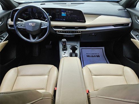 Certified 2025 Cadillac XT4 Premium Luxury image 20