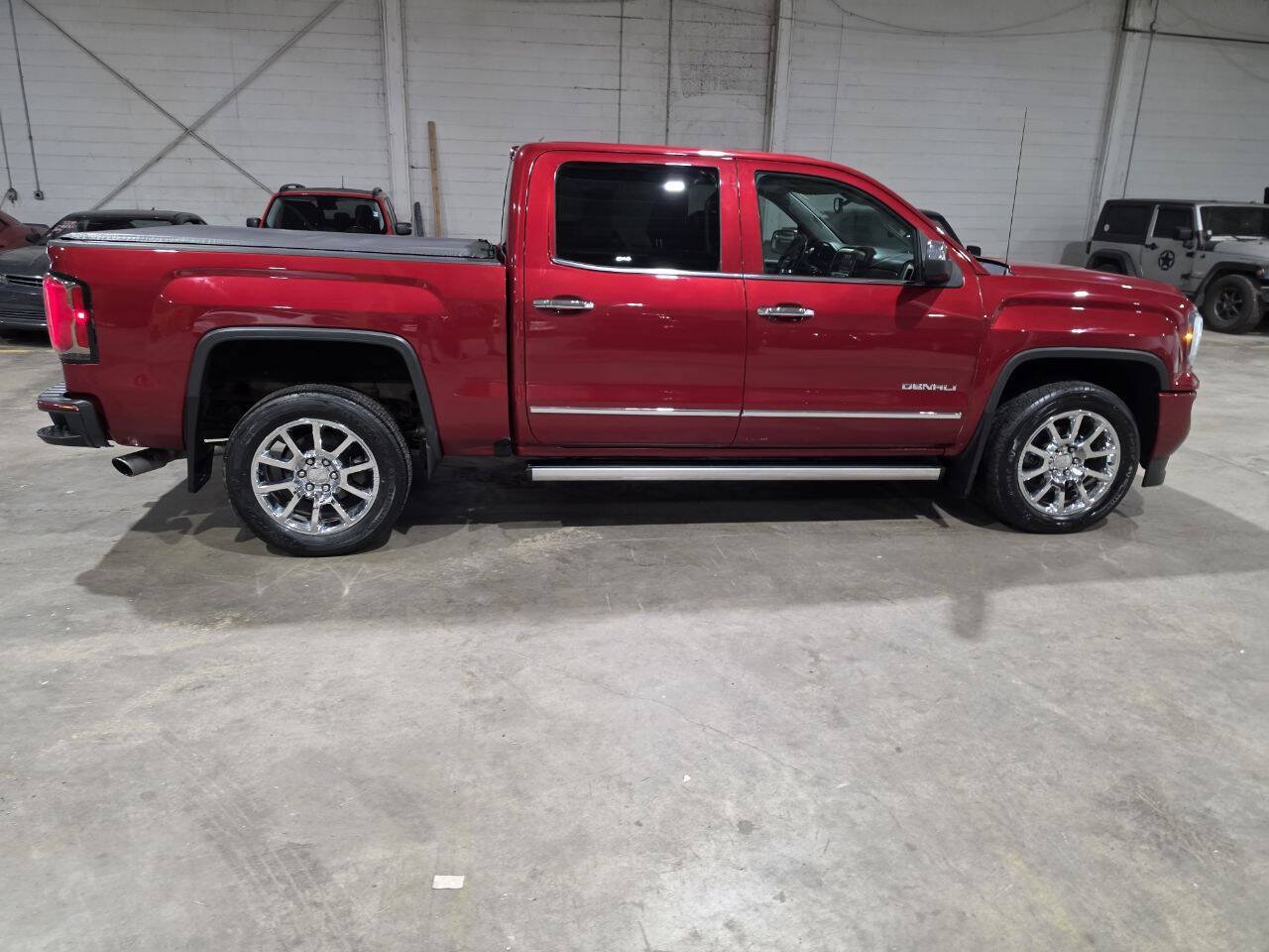 Used 2018 GMC Sierra 1500 Denali AWD/4WD image 16