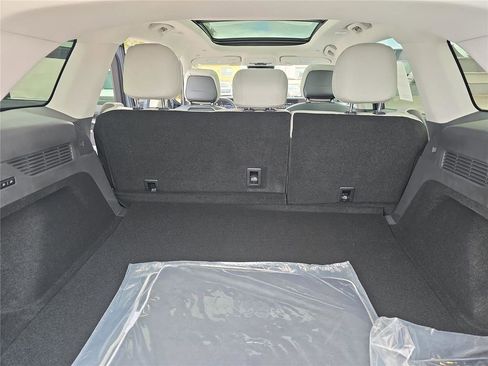 New 2026 Lincoln Nautilus Premier w/ Equipment Group 102A AWD/4WD image 23