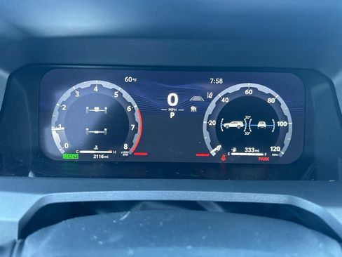 Used 2025 Toyota 4Runner Limited AWD/4WD image 17