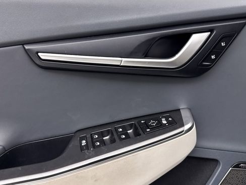 Used 2022 Kia EV6 Wind image 28