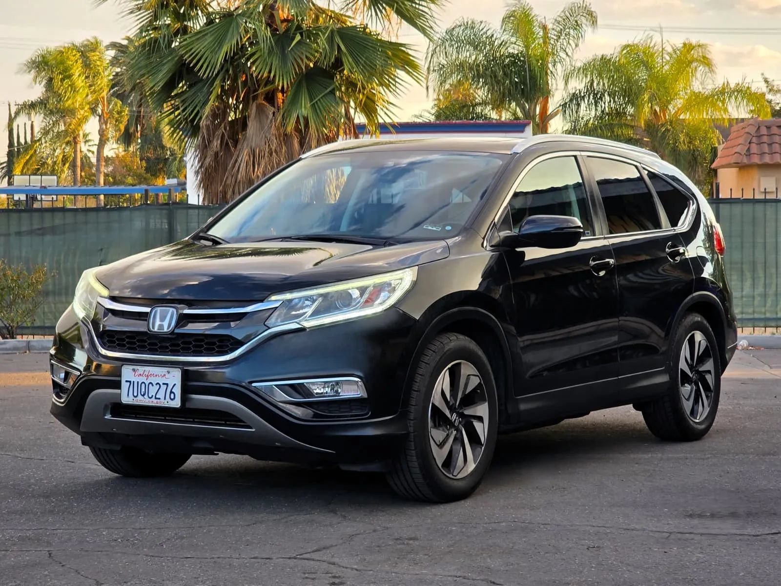 Used 2016 Honda CR-V Touring image 1
