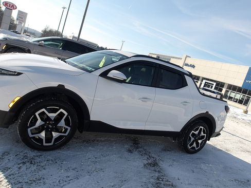 Certified 2023 Hyundai Santa Cruz Limited w/ Cargo Package image 4