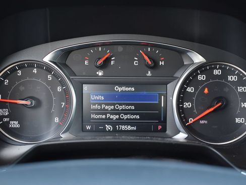 Used 2025 Chevrolet Blazer LT AWD/4WD image 10
