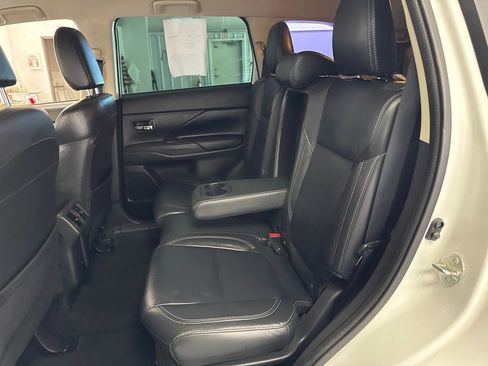 Used 2020 Mitsubishi Outlander SEL image 17