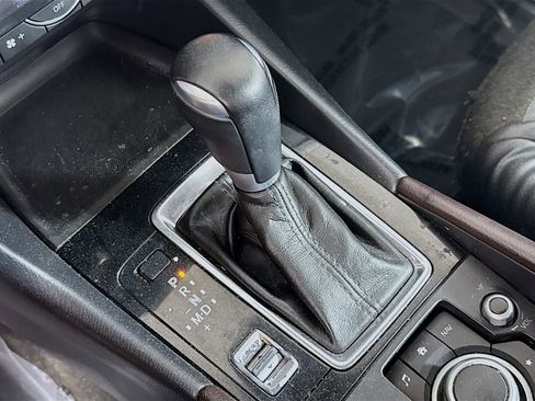 Used 2017 MAZDA MAZDA3 Grand Touring image 20