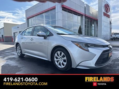 Certified 2024 Toyota Corolla LE image 1