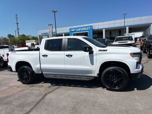 New 2026 Chevrolet Silverado 1500 LT Trail Boss w/ LT Trail Boss Premium Package AWD/4WD image 2