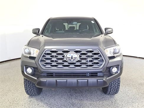 Used 2020 Toyota Tacoma TRD Off-Road image 3