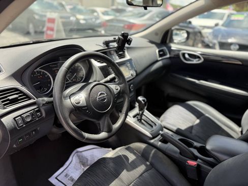 Used 2016 Nissan Sentra SV FWD image 13