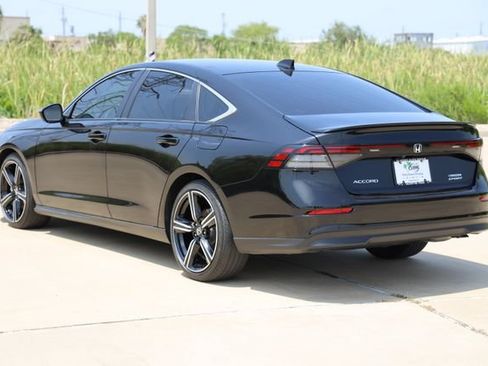 Certified 2025 Honda Accord Sport image 6