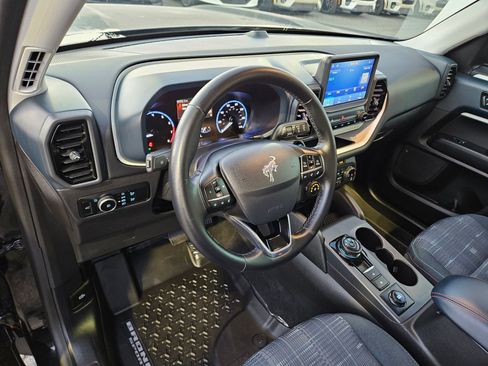 Used 2024 Ford Bronco Sport Heritage w/ Heritage Convenience Package image 15