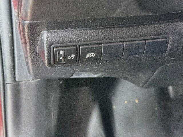 Used 2020 Toyota Corolla LE FWD image 12