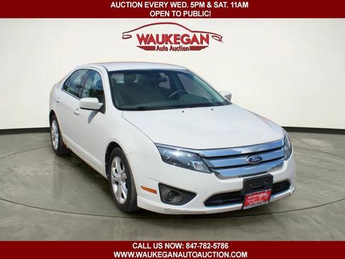 Used 2012 Ford Fusion SE FWD image 3