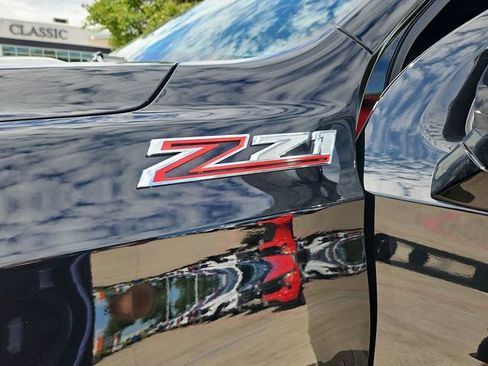 Used 2024 Chevrolet Tahoe Z71 w/ Luxury Package image 30