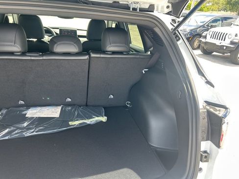 New 2025 Jeep Compass Latitude w/ Altitude Special Edition image 30