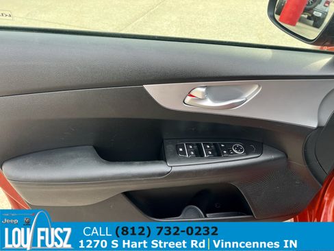 Used 2023 Kia Forte LXS w/ LXS Technology Package FWD image 10