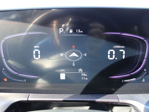 New 2025 Kia Telluride S image 28