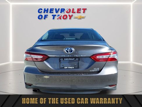 Used 2018 Toyota Camry XLE image 8