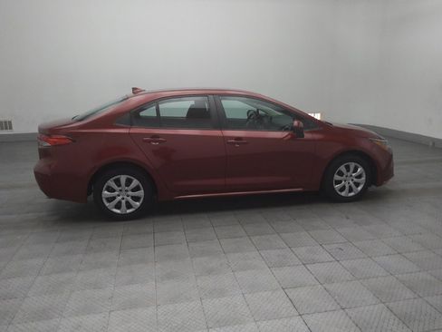 Used 2022 Toyota Corolla LE image 10