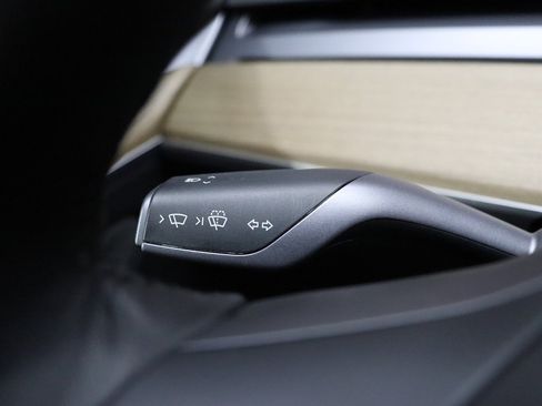 Used 2022 Tesla Model 3 Standard Range image 49